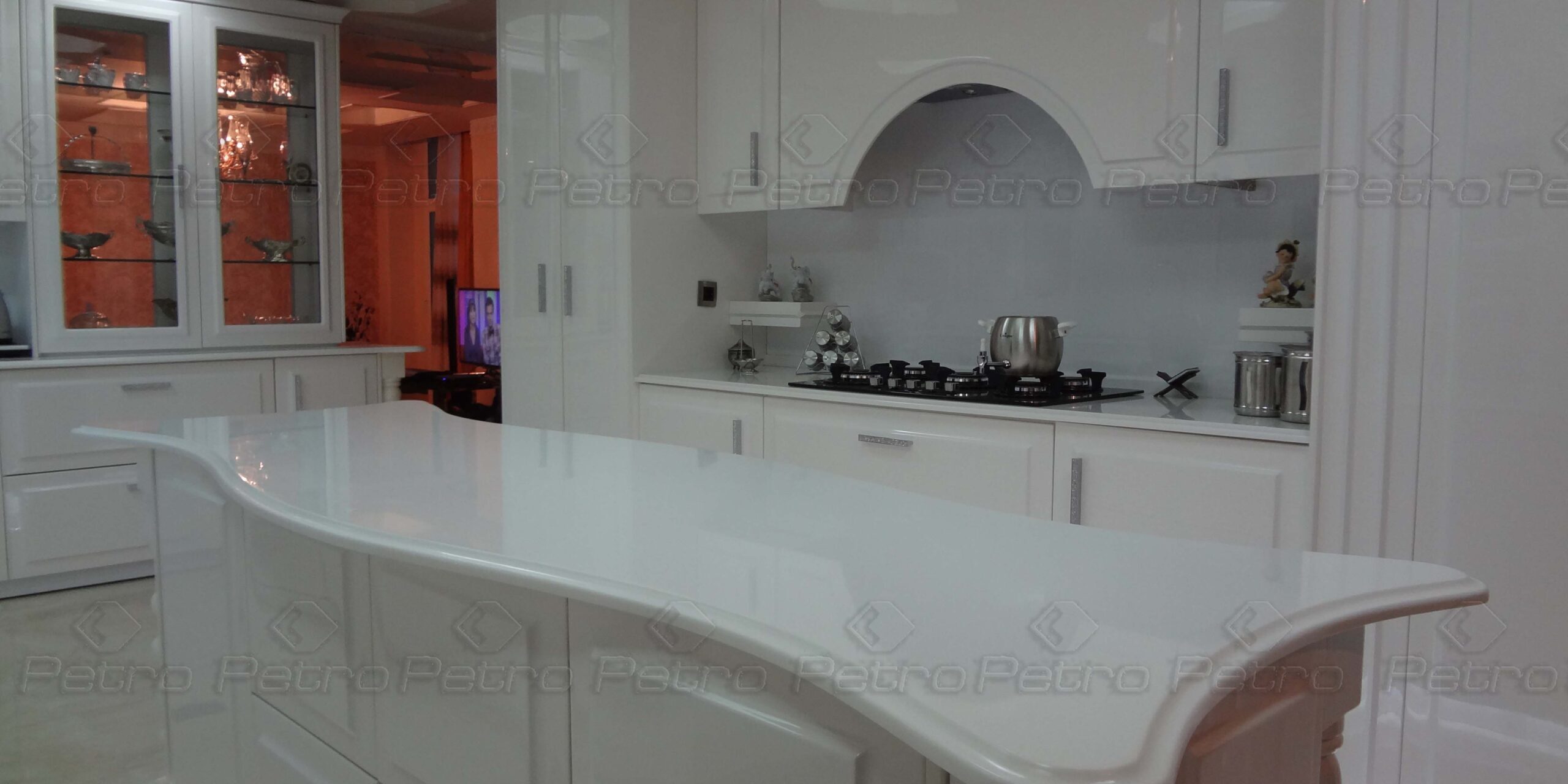 اجرای کابینت و کانتر آشپزخانه در منطقه پاسداران