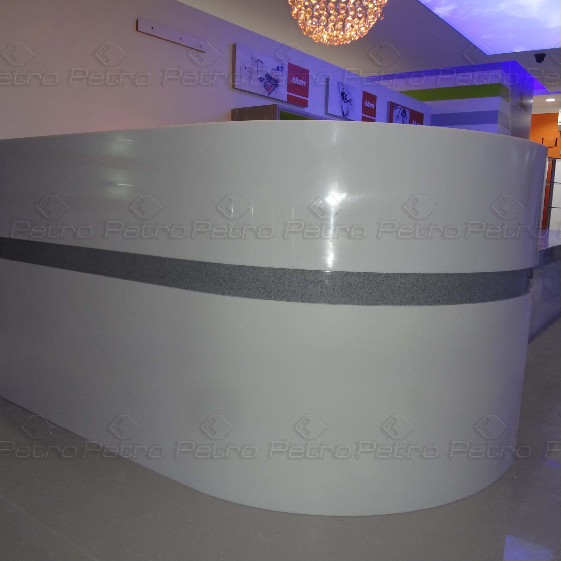 میز رزروشن