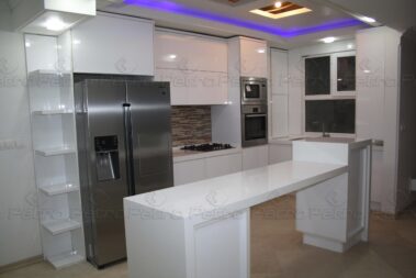 اجرای کابینت و کانتر آشپزخانه در منزل مسکونی نیاوران
