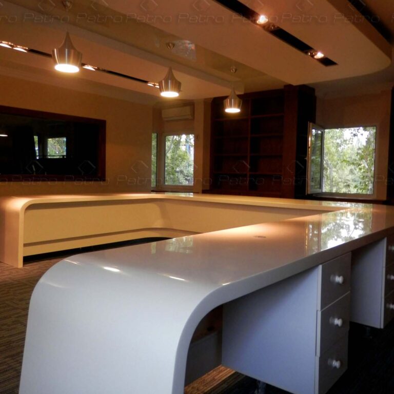 آزانس هواپیمایی در منطقه پارک وی